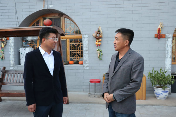 脫貧攻堅(jiān)·代表?yè)?dān)當(dāng)丨投身脫貧攻堅(jiān)一線 看陜西省人大代表如何詮釋責(zé)任與擔(dān)當(dāng)