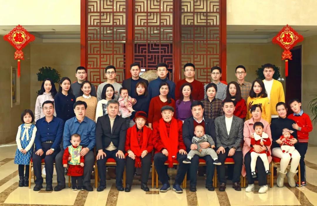 三好不如一聯(lián)手——全國(guó)文明家庭：李學(xué)彥家庭故事分享
