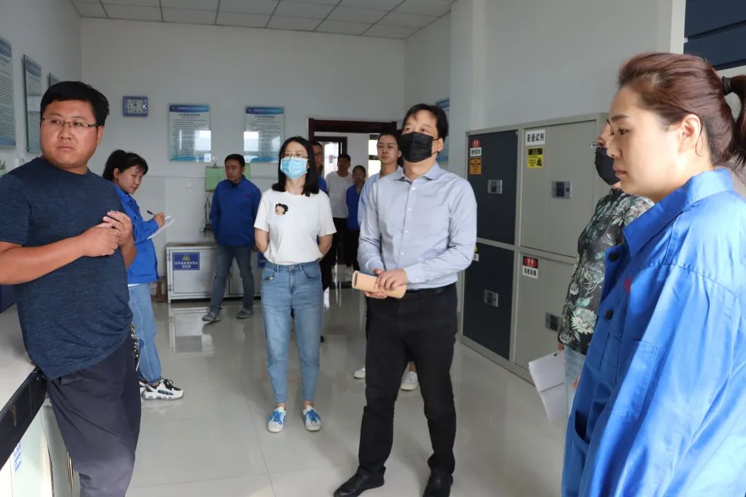 陜西省交通廳質(zhì)監(jiān)站對試驗(yàn)檢測公司進(jìn)行專項(xiàng)檢查